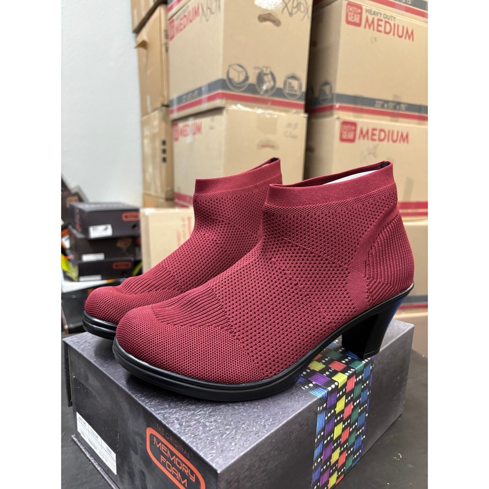Bernie Mev Doll Burgundy Stretch Knit Ankle Boots Block Heel Womens 11.5-12